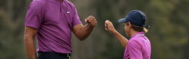 开云APP下载-曾经的“统治级” 46条战绩回顾46岁伍兹的职业生涯