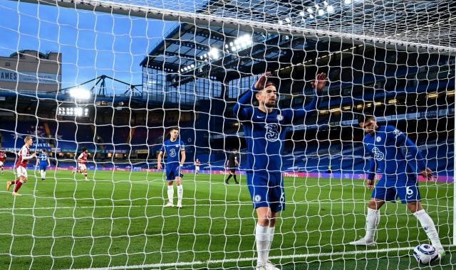 开云体育-若日尼奥踢出送礼式回传 图赫尔该如何做选择题？